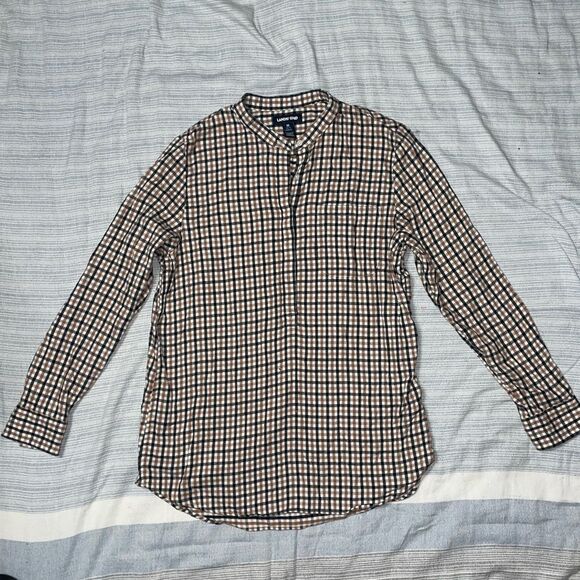 Land’s End Casual Buttondown - Picture 4 of 15